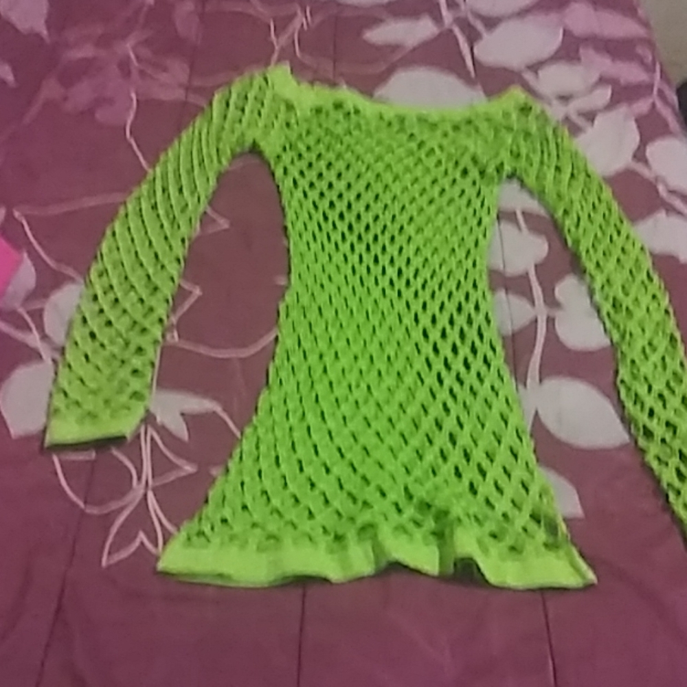 Clothes - Picture 5 of 8